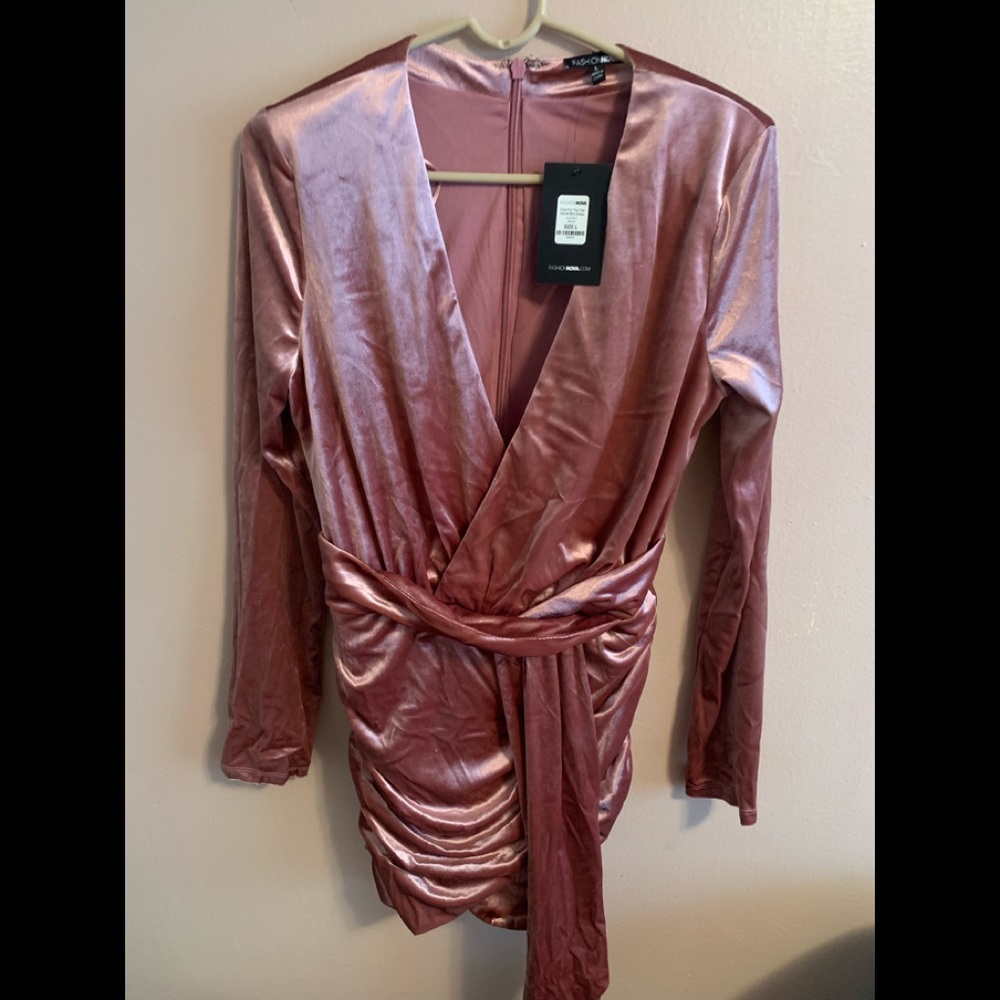 FashionNova dress never worn with tags size L